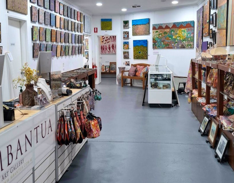 Mbantua Art Gallery Alice Springs