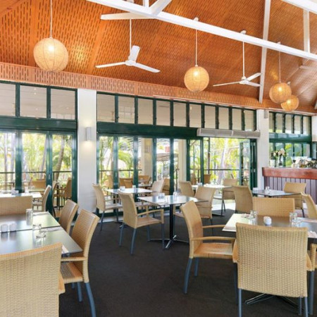 Treetops Restaurant at Travelodge Resort Darwin