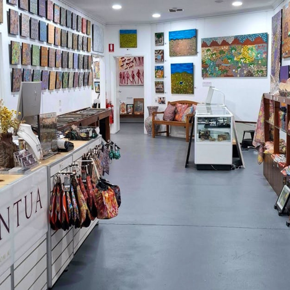 Mbantua Art Gallery Alice Springs